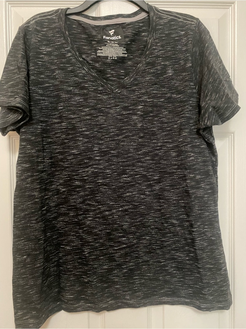 New Fanatics Black Heather Womans V-Neck Shirt